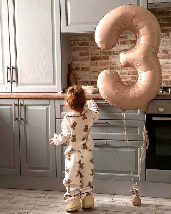 40 Inch Number 8 Balloon, Light Brown 8 18 28 80 Birthday Balloons for Men Boys, 8th Birthday Decorations Party Supplies, Wedding, Graduations