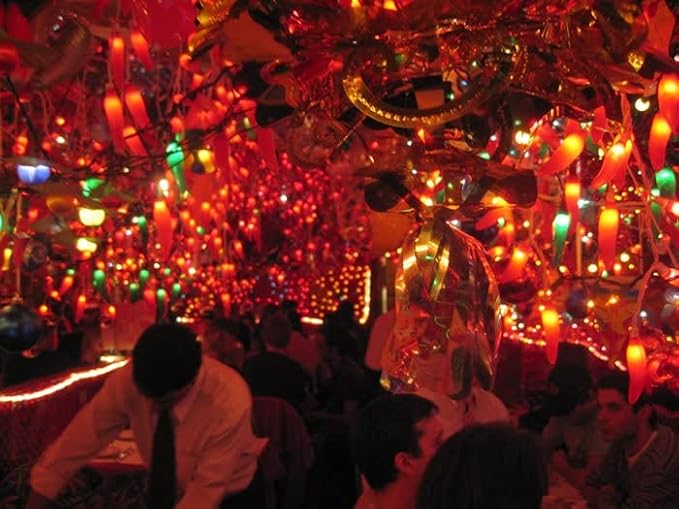 Chili Pepper String Lights, 35 Red Chili Lights with Warm White, 13.6Ft Connectable Hot Pepper String Lights UL Listed for Outdoor Indoor Kitchen Garden Patio Christmas Mexican Party Decor