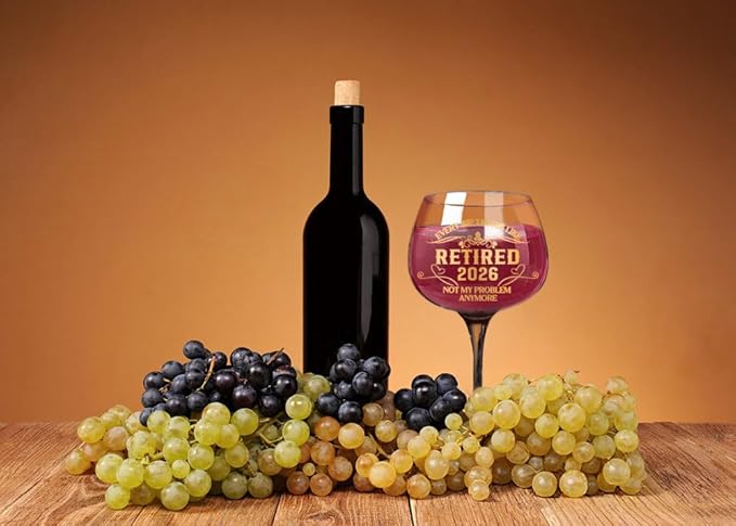 2026 Retirement Gifts for Women men,Funny Retirement Decorations，Retired Wine Glass For Women men 16 Oz, Farewell Card for Retired Woman.