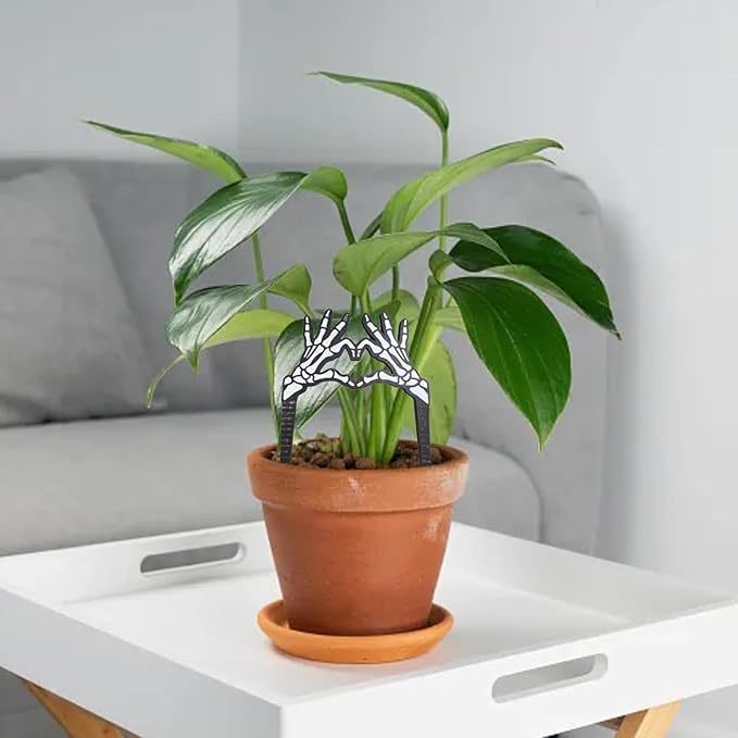 2Pcs Skeleton Plant Pot Decor Wooden Hand Garden Lawn Stakes Funny Adornment Flower Pot Halloween Decorations