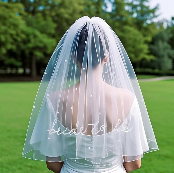 Bridal veil Bride to Be Gold Foil Print Veil for Bachelorette Party Bridal Shower Wedding Veil Engagement Party Favors