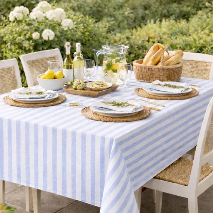 Party Dimensions Made in Italy Cloth-Like Disposable Tablecloth for Rectangle Tables, Premium Airlaid Linen-Feel Table Cover, Luxury Tablecloth for Parties, Events & Weddings, Elegant Striped Design