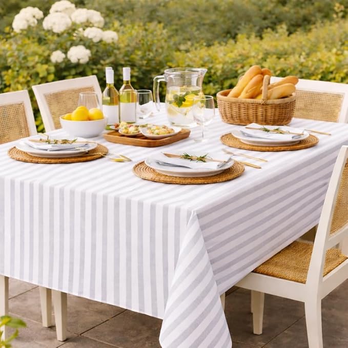 Party Dimensions Made in Italy Cloth-Like Disposable Tablecloth for Rectangle Tables, Premium Airlaid Linen-Feel Table Cover, Luxury Tablecloth for Parties, Events & Weddings, Elegant Striped Design
