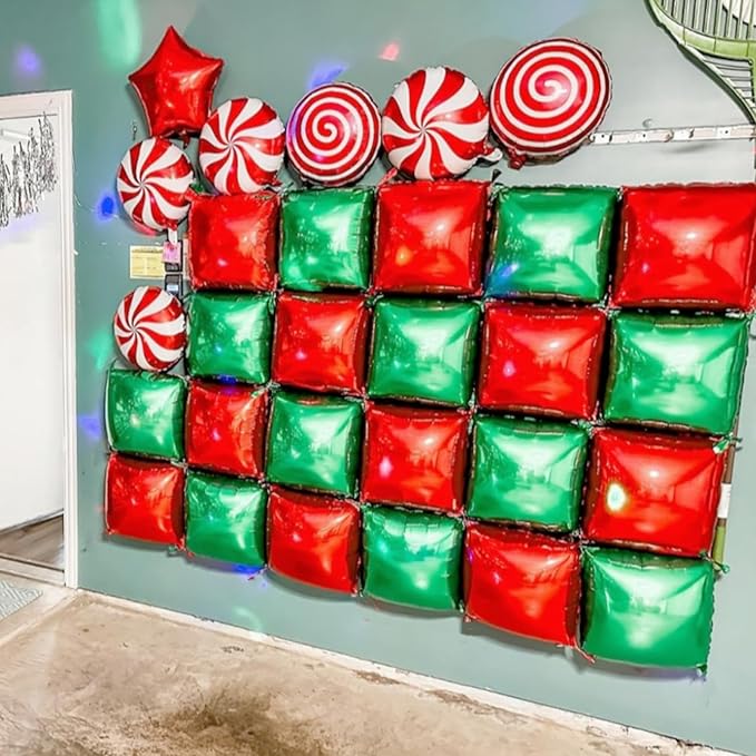 Christmas Eve Backdrop Green and Red Square Foil Balloons Wall Tunnel Mylar Aluminum Double Sided Flat Balloon Arch Garland Kit For Happy Birthday Party Background Supply Decorations