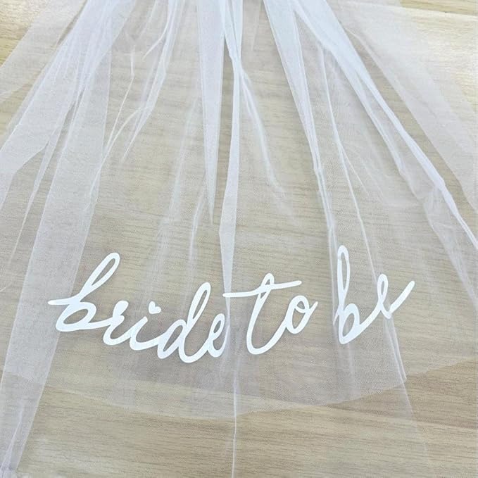 Bridal veil Bride to Be Gold Foil Print Veil for Bachelorette Party Bridal Shower Wedding Veil Engagement Party Favors