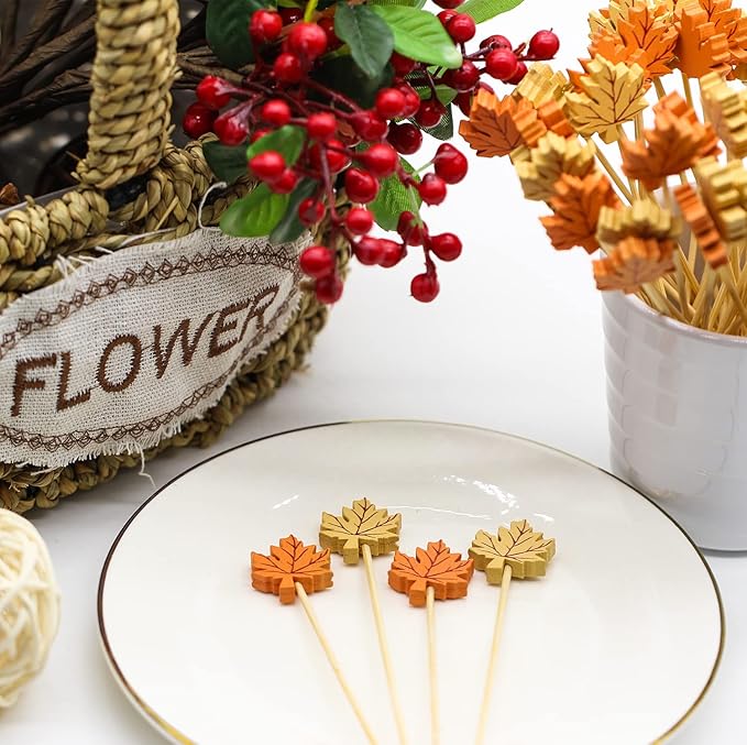 100pcs Fall Maple Leaf Cocktail Picks 5″ Maple Leaves Autumn Theme Decoration Toothpicks Fruit Sticks Skewers for Appetizer Charcuterie Board Accessories Thanksgiving Decorations Themed Party Supplies