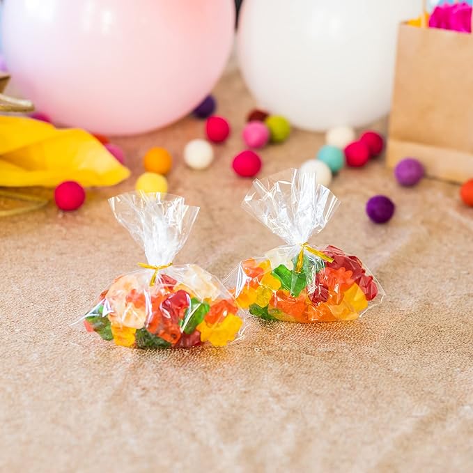 200 Pack Clear Cellophane Bags for Favors - Transparent Goodie for Birthday Party, 4x6 Inch with 5-Inch Twist Ties - Candy, Treat for Gift Giving