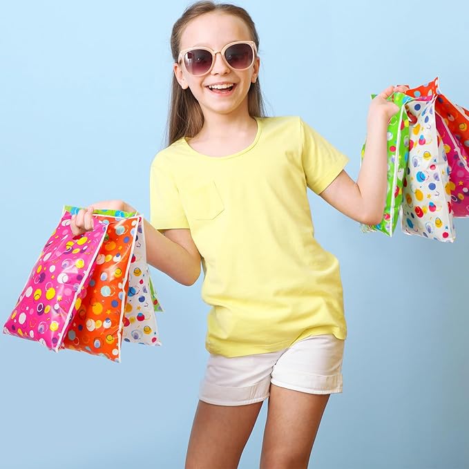 Pasimy 100 Pcs Plastic Party Favor Bags Goodie Bags Polka Dots Star Candy Poouches with Handle for Birthday Back to School Baby Shower Party Supplies Decor