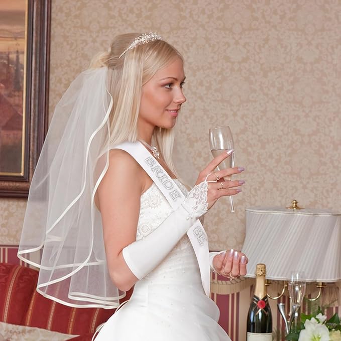 Jaciya Pearl Bride Headband with Veil
