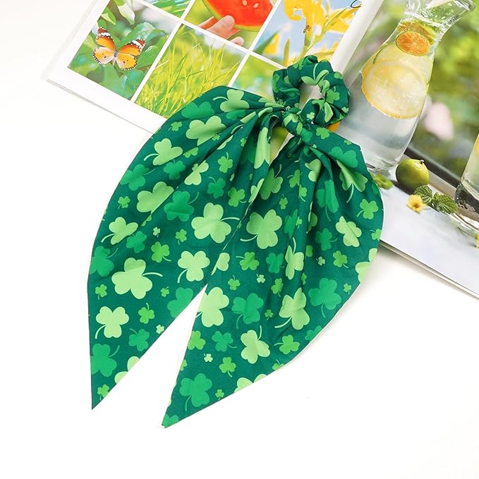 St.Patrick's Day Hair Ties for Woman Girls Green Shamrock Ribbon Hair Scrunchies Elastic Irish Lucky Leaf Hair Tie St.Patricks Party Supplies Hair Accessories 2PCS