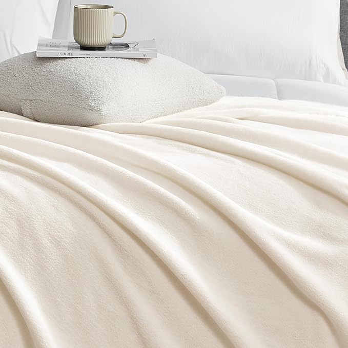 Hansleep Fleece Blanket for Couch Beige, Super Soft Flannel Fuzzy Plush Cozy Blanket for All Seasons, Beige, Throw 50x60 Inches