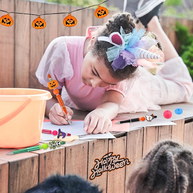 CZWZ Halloween Beadable Pens, Plastic Beadable Pens with 8 Pcs Multicolor Silicone Beads, Halloween Pumpkin Bat Skull Ghost Witch Hat Pens for Halloween Gifts Office Supplies