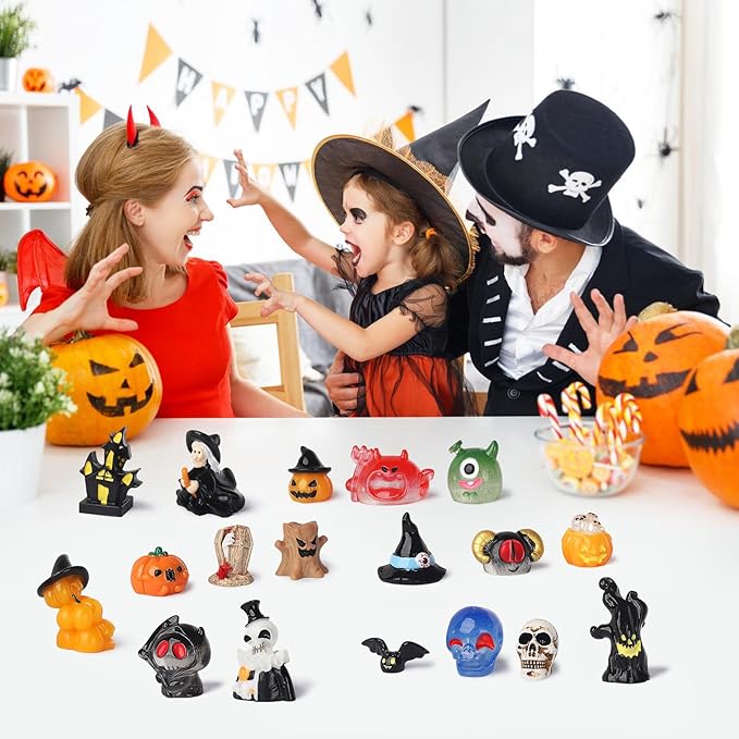 36pcs Halloween Mini Resin Figures Tiny Resin Animals Pumpkin Ghost Ornaments for Halloween Theme Miniature Garden Decorations Fairytale Garden Accessories Plant Pot Craft Decorations