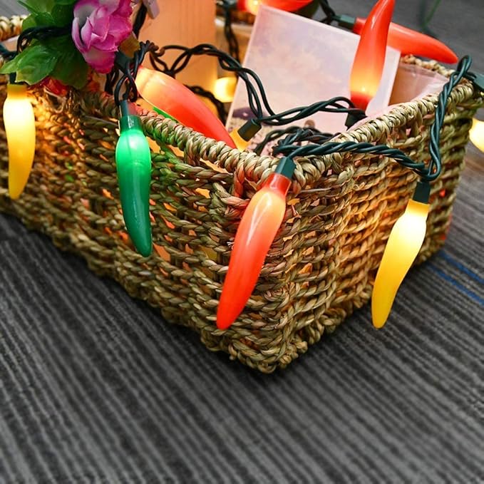 Multicolor Chili Pepper Christmas Lights Plug in, 13.6Ft Outdoor Christmas Decorations Lights with 35 LED Red Green and Yellow Chili Pepper Fiesta Light for Kitchen Patio Mexican Party Bar Garden