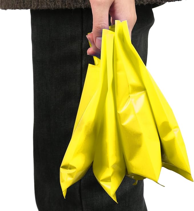 100 PCS Yellow Small Gift Bags, 6"x8" Merchandise Bags for Small Businesses, Goodie Bags Party Favor Bags for Kids, Treat Bag Retail Bag with Handle for Kids Birthday, Christmas