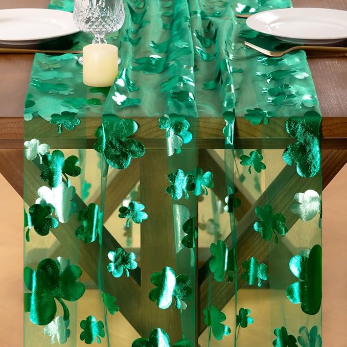 Socomi Green Lucky Shamrock St. Patrick's Day Table Runner Gauze Seasonal Spring Holiday Dining Table Decoration for Home Party Decor 1pc