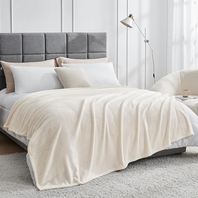 Hansleep Fleece King Size Blanket for Bed Beige, Super Soft Flannel Fuzzy Plush Cozy Blanket for All Seasons, Beige, King 90x108 Inches
