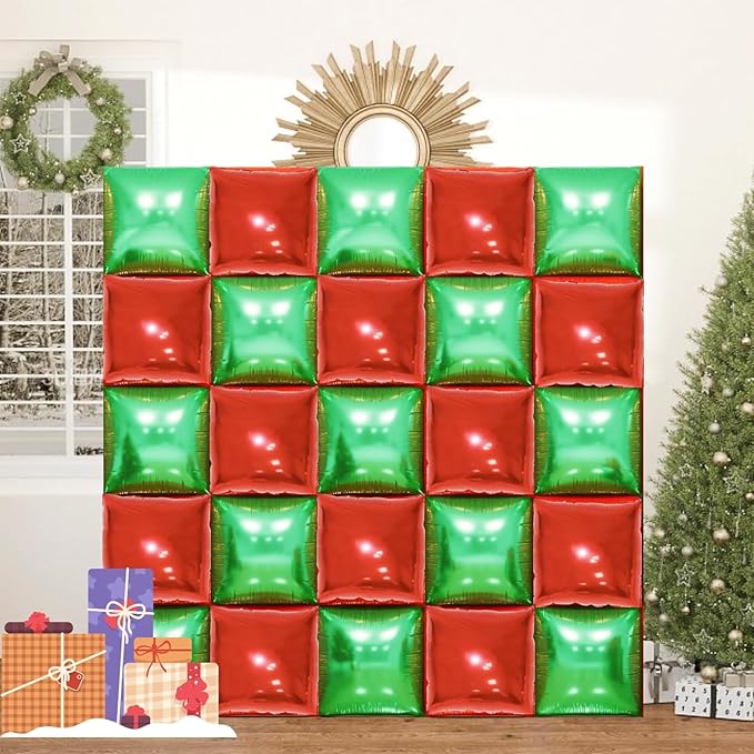 Christmas Eve Backdrop Green and Red Square Foil Balloons Wall Tunnel Mylar Aluminum Double Sided Flat Balloon Arch Garland Kit For Happy Birthday Party Background Supply Decorations