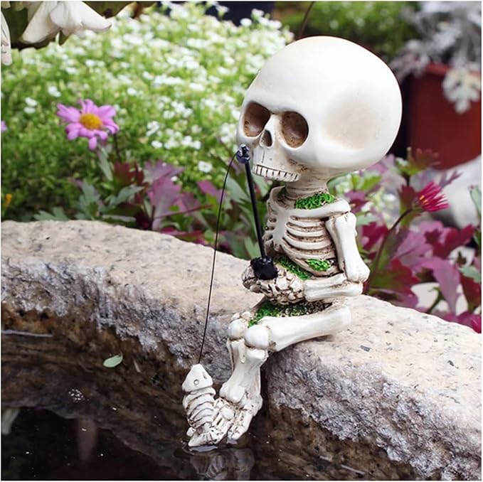 Christmas Fishing Skeleton Garden Accessory, Mini Skeleton Figurines Statue Decor for Fishing Enthusiast Gift Pond Fountain Waterfalls Poolside Gothic Home Office Desk Unique Holiday Ornament (1PCS)