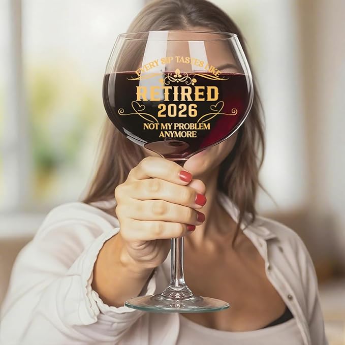2026 Retirement Gifts for Women men,Funny Retirement Decorations，Retired Wine Glass For Women men 16 Oz, Farewell Card for Retired Woman.