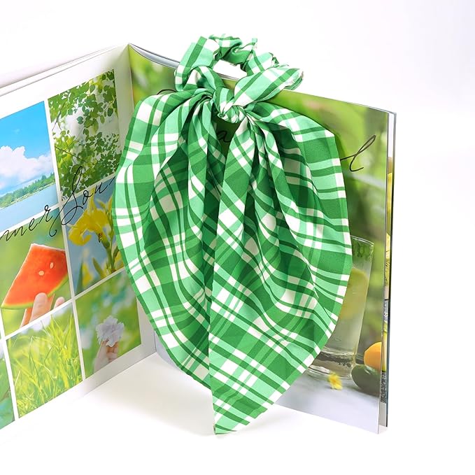 St.Patrick's Day Hair Ties for Woman Girls Green Plaid Shamrock Ribbon Hair Scrunchies Elastic Irish Lucky Leaf Hair Tie St.Patricks Party Supplies Hair Accessories 2PCS