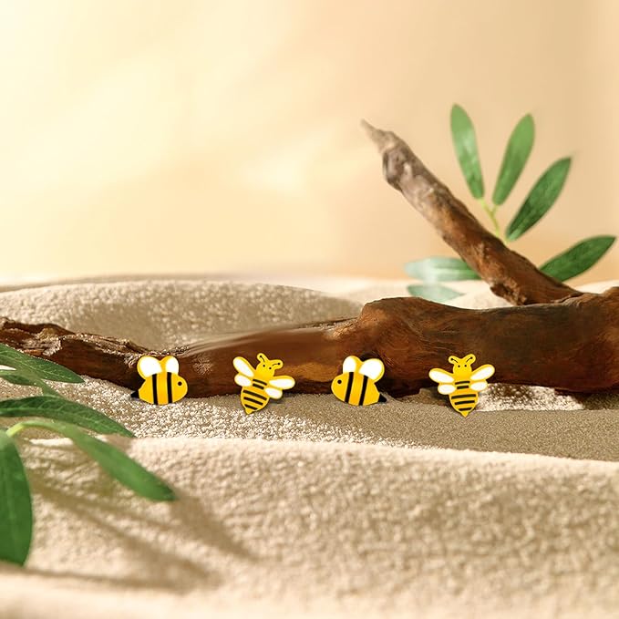 200PCS Micro Resin Bee Decor Dollhouse Tiny Bee Decorations for Party Mini Resin Animals for Garden Micro Landscaping Bee Party Decorations