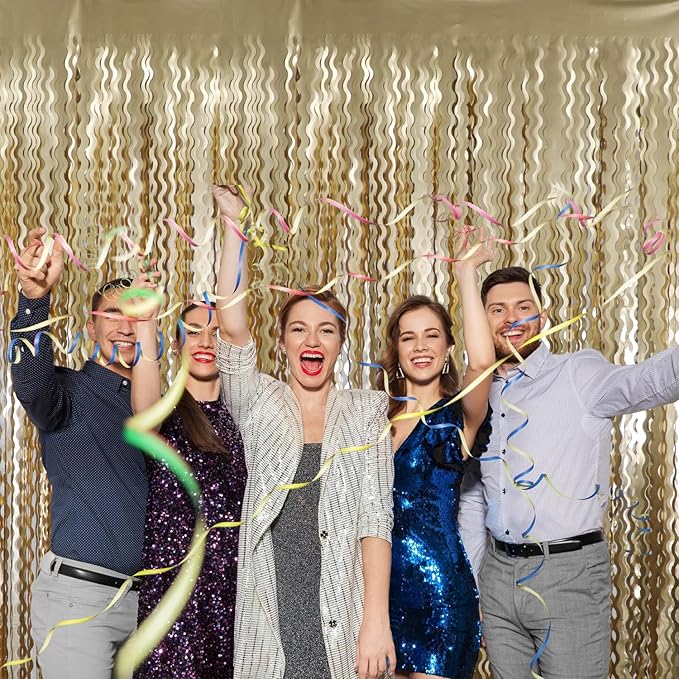GOER Metallic Tinsel Foil Fringe Curtains Party Photo Backdrop Party Streamers for Birthday,Graduation,New Year Eve Decorations Wedding Decor (Champagne Gold,3 Packs)
