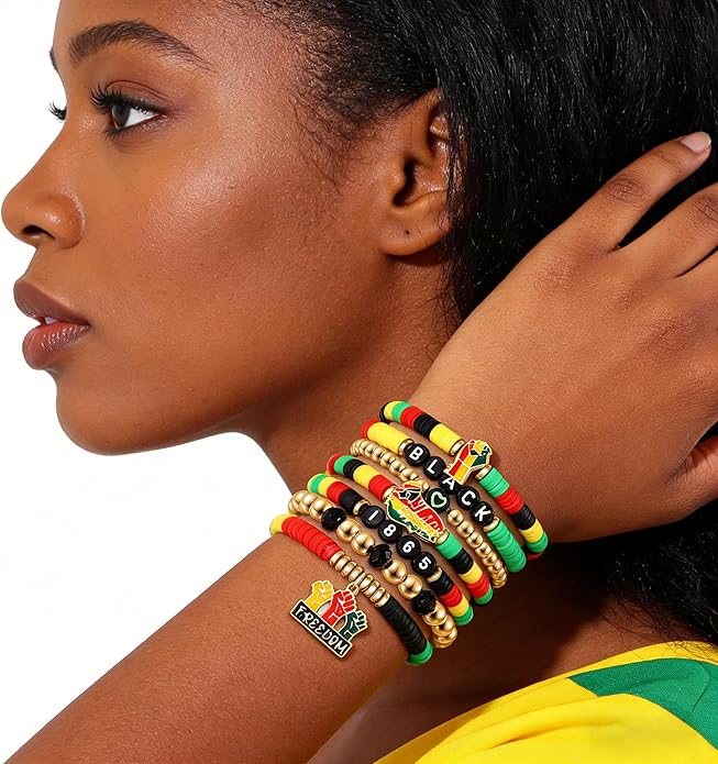 Surfer Heishi Bracelets for Women Stackable Rainbow Vinyl Disc Clay Beaded Stretch Bracelets Elastic Layering Friendship Bracelets Boho Summer Beach Jewelry