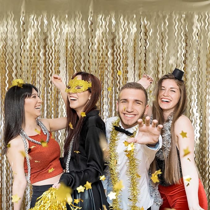 GOER Metallic Tinsel Foil Fringe Curtains Party Photo Backdrop Party Streamers for Birthday,Graduation,New Year Eve Decorations Wedding Decor (Champagne Gold,5 Packs)