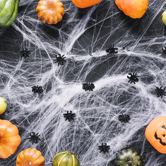 200 Pieces Halloween Mini Spiders Dollhouse Miniature Resin Spider for Crafts Tiny Fake Spiders for Fairy Garden Dollhouse Micro Landscaping Decoration