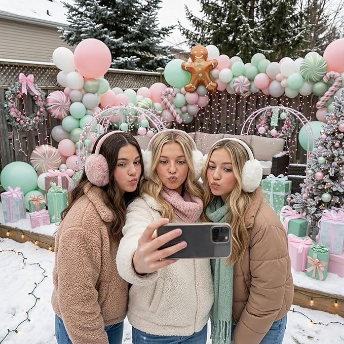Christmas Balloon Garland Arch kit green pink balloon with Gingerbread Balloon Cane Candy Foil Balloons for Christmas Party Decorations Xmas New Year Birthday Party Supplies globos de navidad