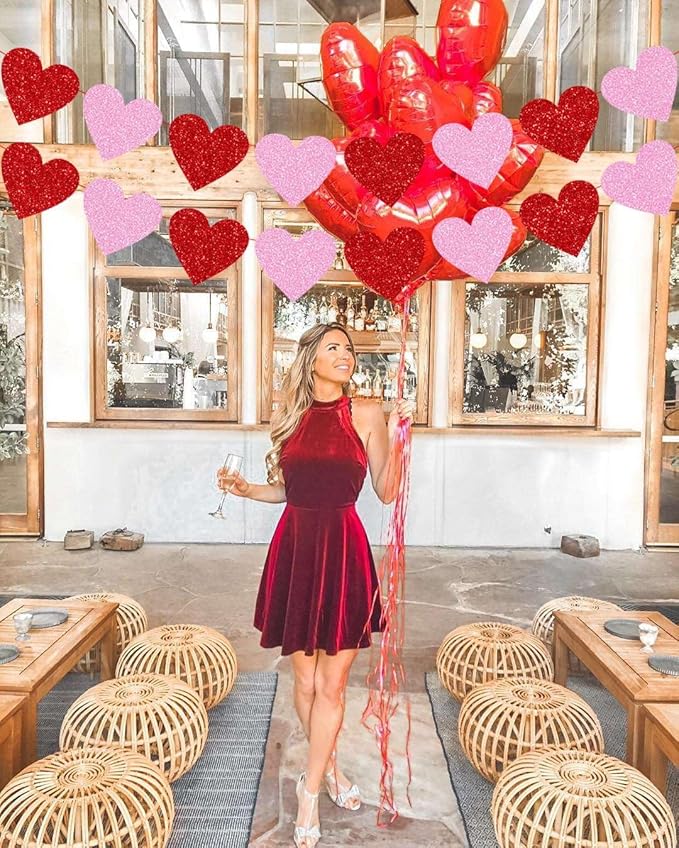 Glitter Red Pink Banner, 4 Strings Red Pink Shiny Heart Banners Sign for Celebrate Party Wedding Ceremonies Holiday Party Decorations