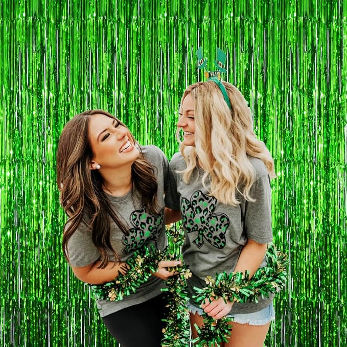 GOER 3.2 ft x 9.8 ft Metallic Tinsel Foil Fringe Curtains Party Photo Backdrop Party Streamers for St. Patrick's Day,Birthday,Graduation,New Year Eve Decorations Christmas Decor (Green,2 Packs)