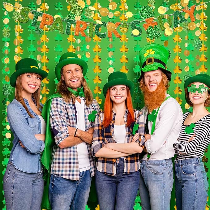 St Patricks Day Decorations Shamrock Foil Fringe Curtains Green Shamrock Garland Clover Tinsel Curtain Photo Booth Prop St Paddy's Day Garland Hanging Streamers Backdrop for Irish Party Decor