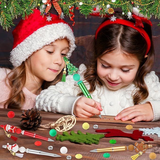 CZWZ 8 Pcs Christmas Beadable Pens, Plastic Beadable Pens with Multicolor Silicone Beads, Christmas Snowman Pine Tree Floral Hoop Deer Pens for Christmas Office School Supplies