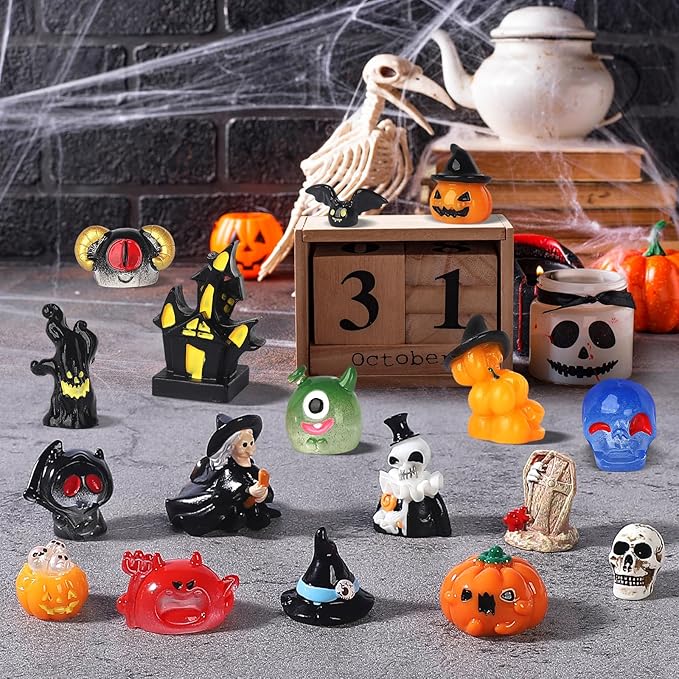 36pcs Halloween Mini Resin Figures Tiny Resin Animals Pumpkin Ghost Ornaments for Halloween Theme Miniature Garden Decorations Fairytale Garden Accessories Plant Pot Craft Decorations