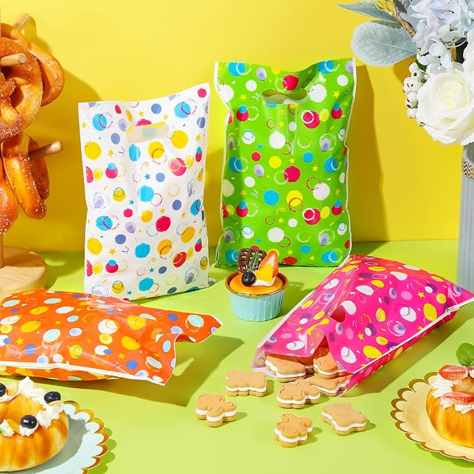 Pasimy 100 Pcs Plastic Party Favor Bags Goodie Bags Polka Dots Star Candy Poouches with Handle for Birthday Back to School Baby Shower Party Supplies Decor