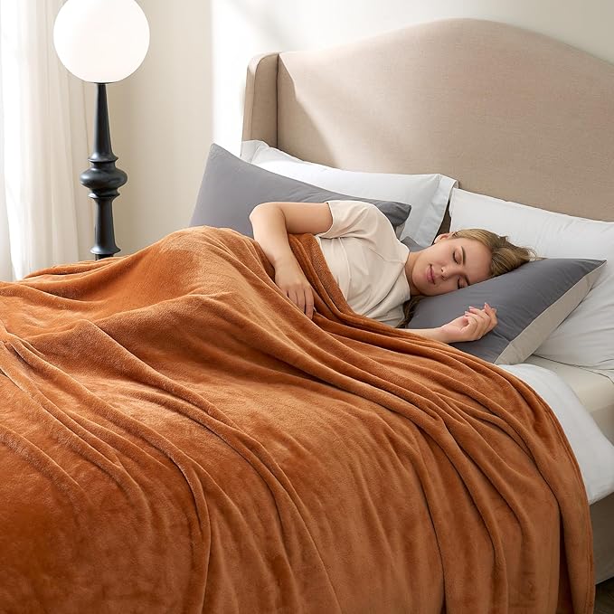 Hansleep Fleece Pumpkin Orange Throw Blanket, Super Soft Flannel Fuzzy Plush Cozy Blanket for All Seasons, Pumpkin Orange, Throw 50x60 Inches