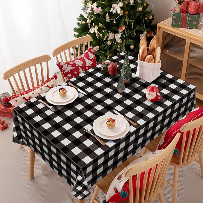 Hxezoc Buffalo Plaid Plastic Tablecloth, 54 x 108 Inch Black and White Checkered Disposable Winter Table Cover for Birthday Party Decorations Outdoor Indoor Party Supplies