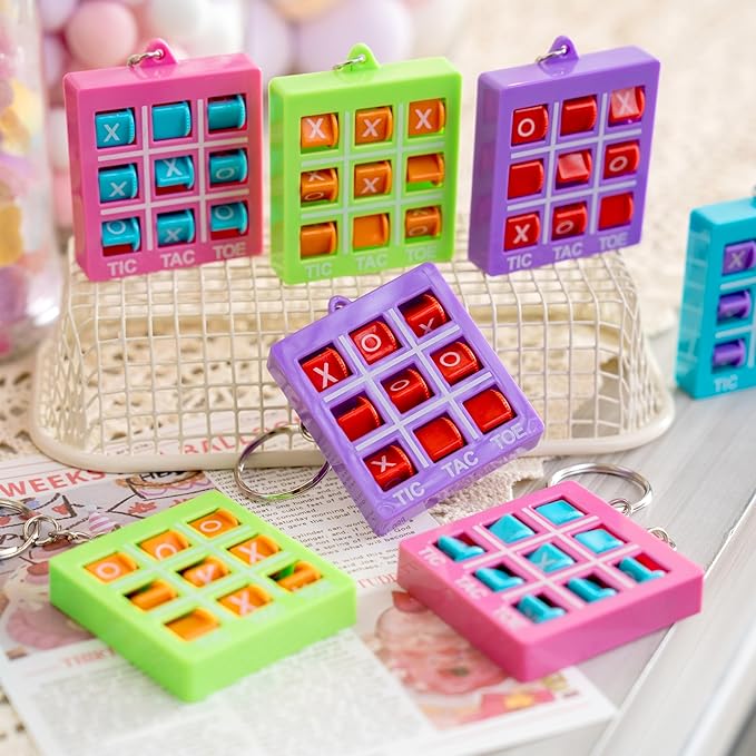 JOYIN 28 Pcs Valentine's Day Tic-tac-Toe Keychains with Bags & Tags, Plastic Tic Tac Toe Game Favors with 4 Colors, Valentines Day Gifts Card for Kids Boys Girls Classroom Prize Goodie Bag Stuffers