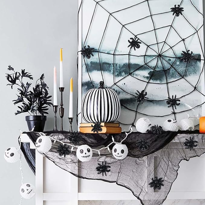 200 Pieces Halloween Mini Spiders Dollhouse Miniature Resin Spider for Crafts Tiny Fake Spiders for Fairy Garden Dollhouse Micro Landscaping Decoration