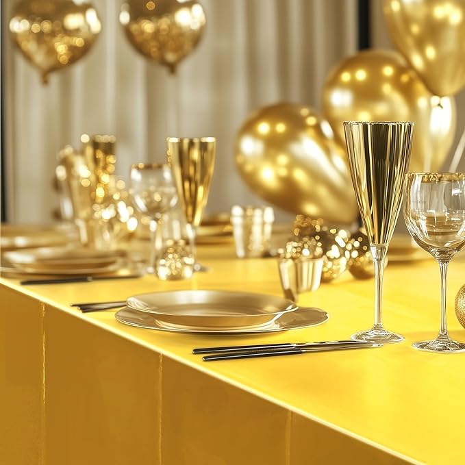2pcs Gold Foil Tablecloth 54 * 72 Inch Plastic Wedding Birthday Party Table Cloths Waterproof Disposable Table Cover for Christmas Graduation Elegant Event Anniversary Party Supplies