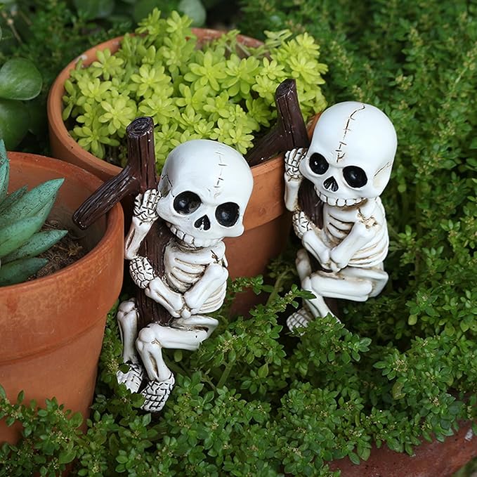 Halloween Skeleton Garden Statue Outdoor Halloween Decor, 2 Pack Gothic Decor Skeleton Plant Decorations for Pots, Cute Ghost Figurine Resin Sculpture for Desk Garden Patio Lawn Yard (C)