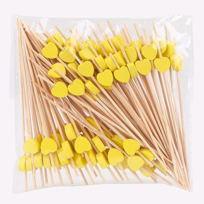 JtmyAota 100 Pack Fruit Toothpicks, Heart-Shaped Bamboo Cocktail Picks, Natural Bamboo Toothpicks for Appetizers Fruit Cake Dessert Barbecue Snacks Sandwiches (Yellow)