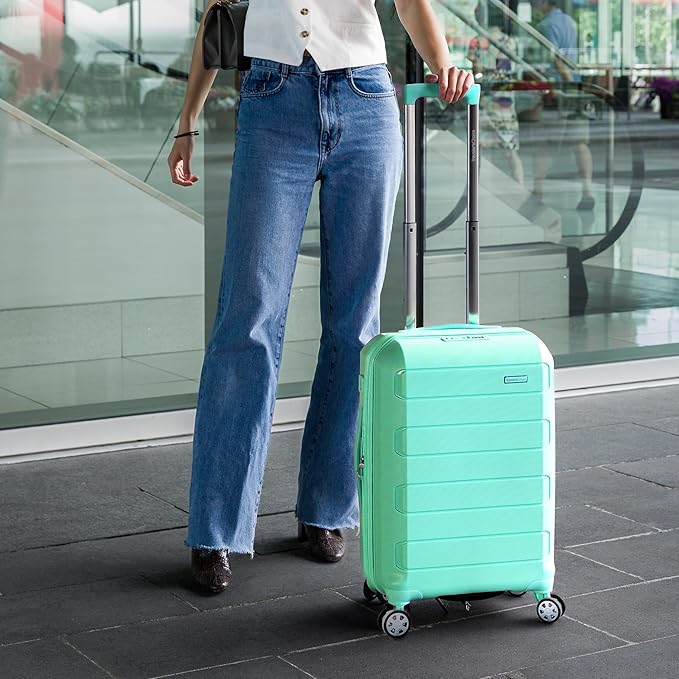 Traveler's Choice Pagosa Hardshell Expandable Luggage with Spinner Wheels, Mint, 3-Piece Set (22/26/30)