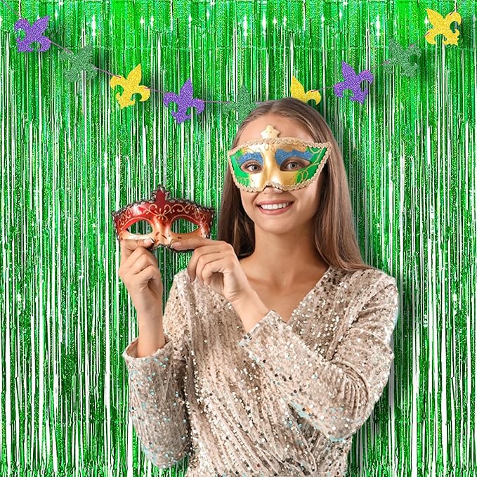 BRAVESHINE Green Party Streamers Backdrop - 2 Pack 3.2 x 8.2ft Metallic Tinsel Foil Fringe Curtains for St Patricks Day/Birthday/Hawaiian/Luau/Dinosaur/Football/Graduation/Christmas Party Decorations